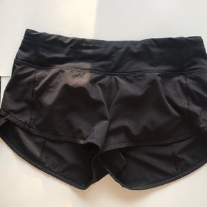 Black size 4 Regular Lululemon shorts